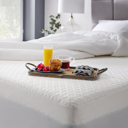 Five Sided + HyperChill Mattress Protector - detail view